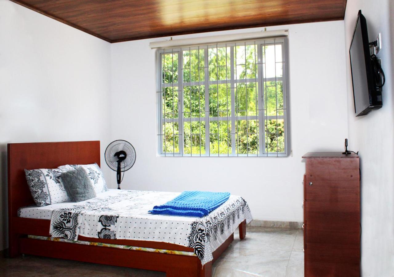 Hotel Finca Gladys En Mesitas Del Colegio El Colegio (Cundinamarca)