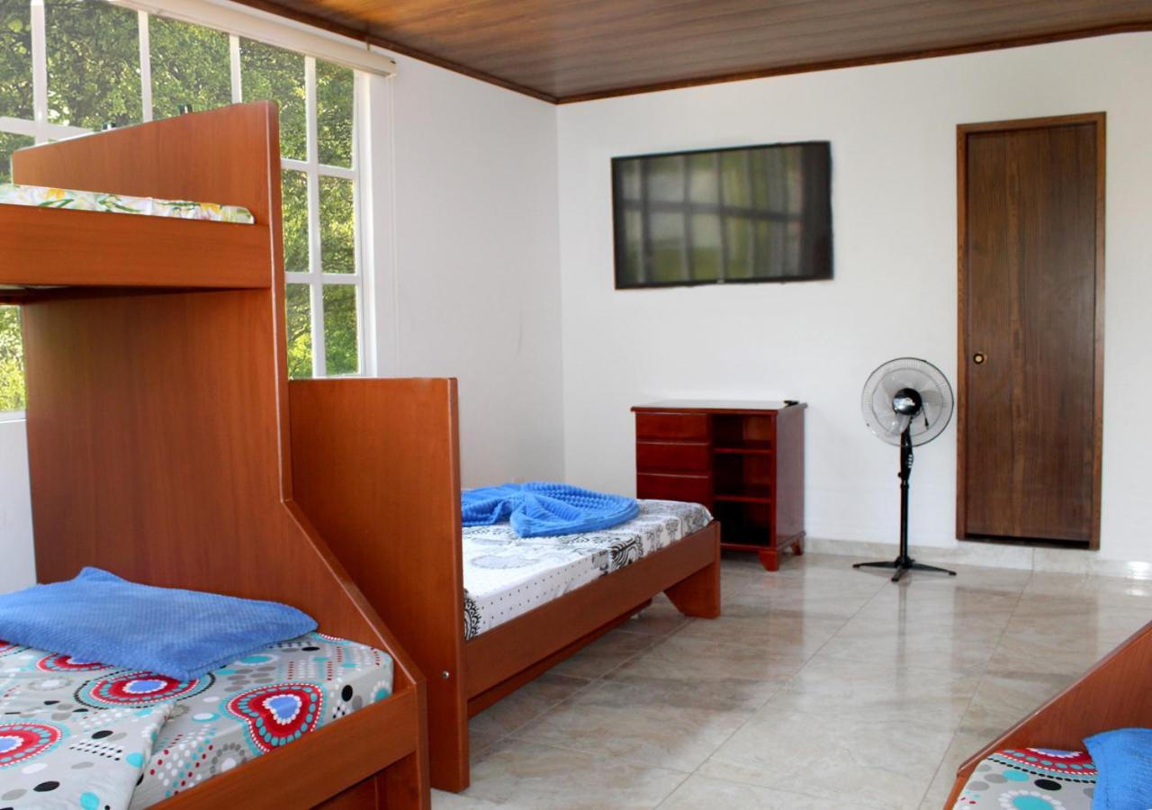 Hotel Finca Gladys En Mesitas Del Colegio El Colegio (Cundinamarca)